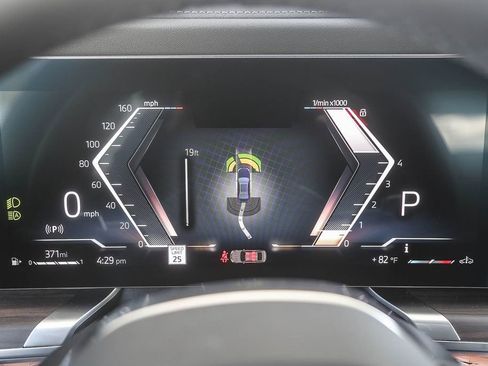New 2026 BMW 760i xDrive w/ Premium Package AWD/4WD image 19