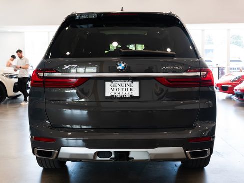Used 2021 BMW X7 xDrive40i w/ Cold Weather Package AWD/4WD image 5