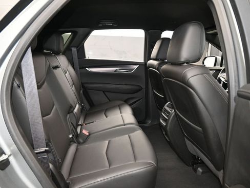 Used 2024 Cadillac XT5 Luxury image 42