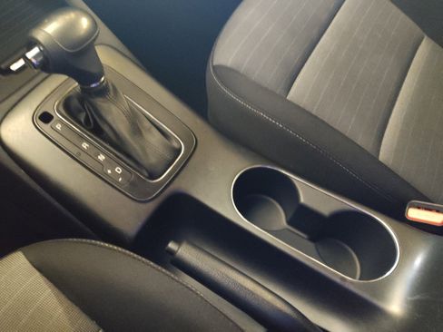 Used 2016 Kia Forte LX image 26