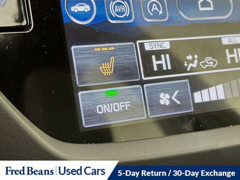 Used 2025 Subaru Forester Premium image 21