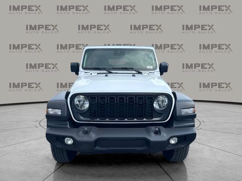 Used 2025 Jeep Wrangler Unlimited Sport AWD/4WD image 2