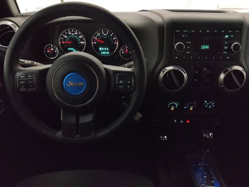Used 2016 Jeep Wrangler Unlimited Sport w/ Quick Order Package 24S AWD/4WD image 22