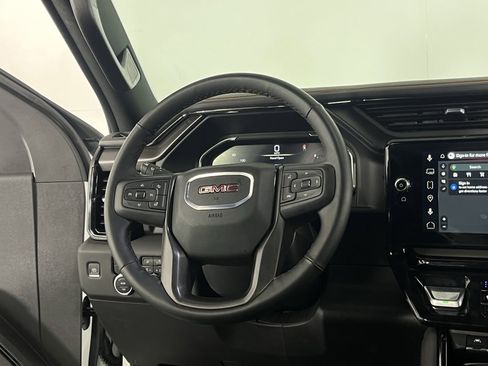 Used 2025 GMC Sierra 1500 AT4 image 15