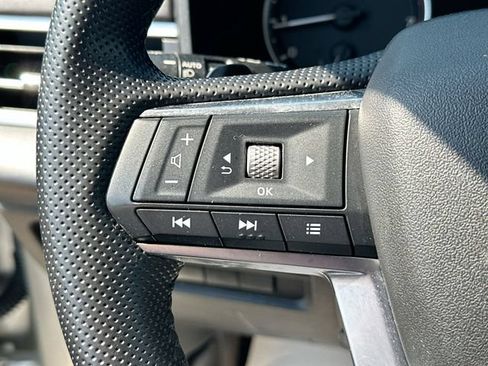 Used 2024 Mitsubishi Outlander SE AWD/4WD image 42