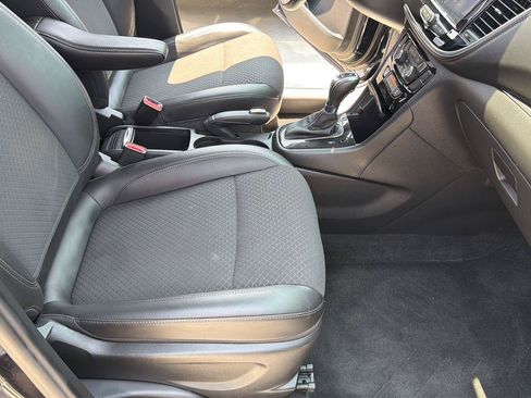 Used 2022 Buick Encore Preferred w/ Safety Package AWD/4WD image 32