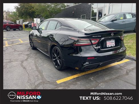 Certified 2023 Nissan Maxima SR w/ Sport Mat Group FWD image 3