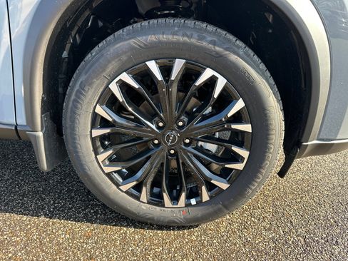 New 2026 Nissan Rogue SV image 12