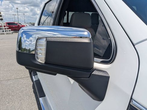 Used 2023 GMC Sierra 1500 SLT w/ SLT Premium Package AWD/4WD image 12