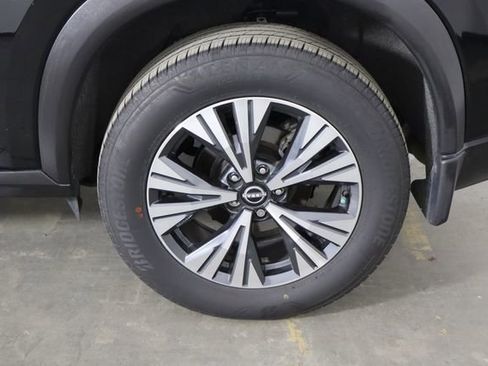 Used 2023 Nissan Rogue SV w/ SV Premium B Package AWD/4WD image 42