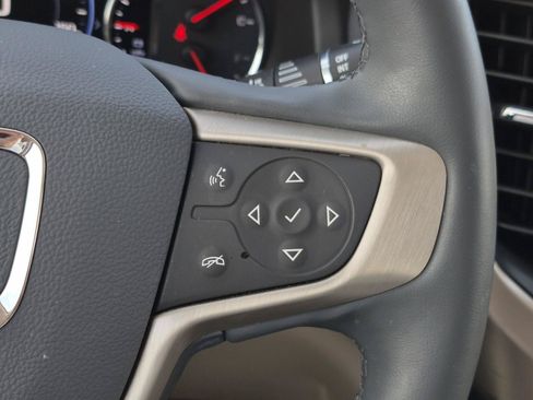 Used 2023 GMC Acadia Denali w/ Denali Ultimate Package AWD/4WD image 29