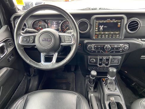 Used 2022 Jeep Gladiator Overland w/ Popular Equipment Package AWD/4WD image 13
