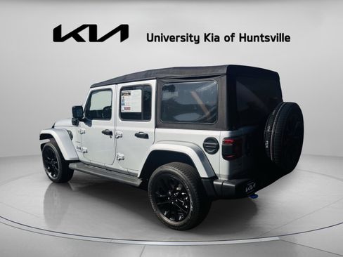 Used 2022 Jeep Wrangler Unlimited Sahara w/ Cold Weather Group image 5