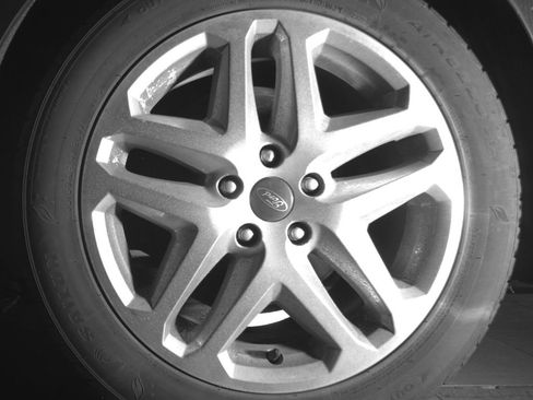 Used 2013 Ford Fusion SE FWD image 17
