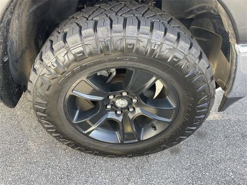 Used 2019 RAM 1500 Laramie image 3