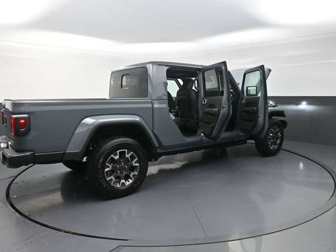 New 2026 Jeep Gladiator Sport AWD/4WD image 36
