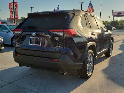 Used 2025 Toyota RAV4 XLE w/ Convenience Package image 11