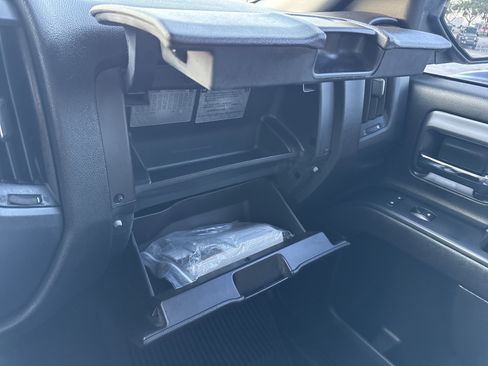 Used 2015 Chevrolet Silverado 1500 W/T RWD image 33