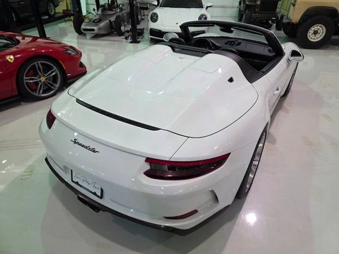 Used 2019 Porsche 911 Speedster RWD image 73