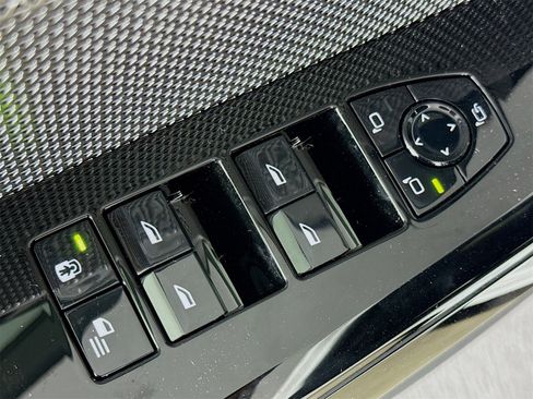 New 2026 BMW i7 xDrive60 image 17