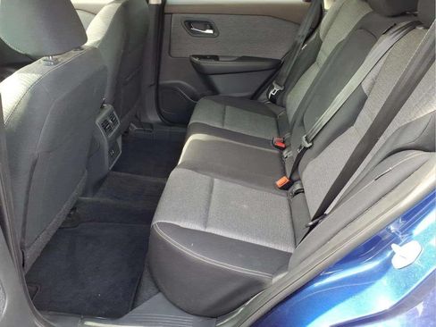 Used 2023 Nissan Rogue SV FWD image 14