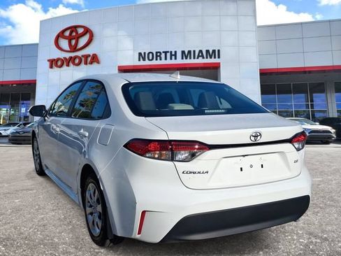 Used 2026 Toyota Corolla LE FWD image 3