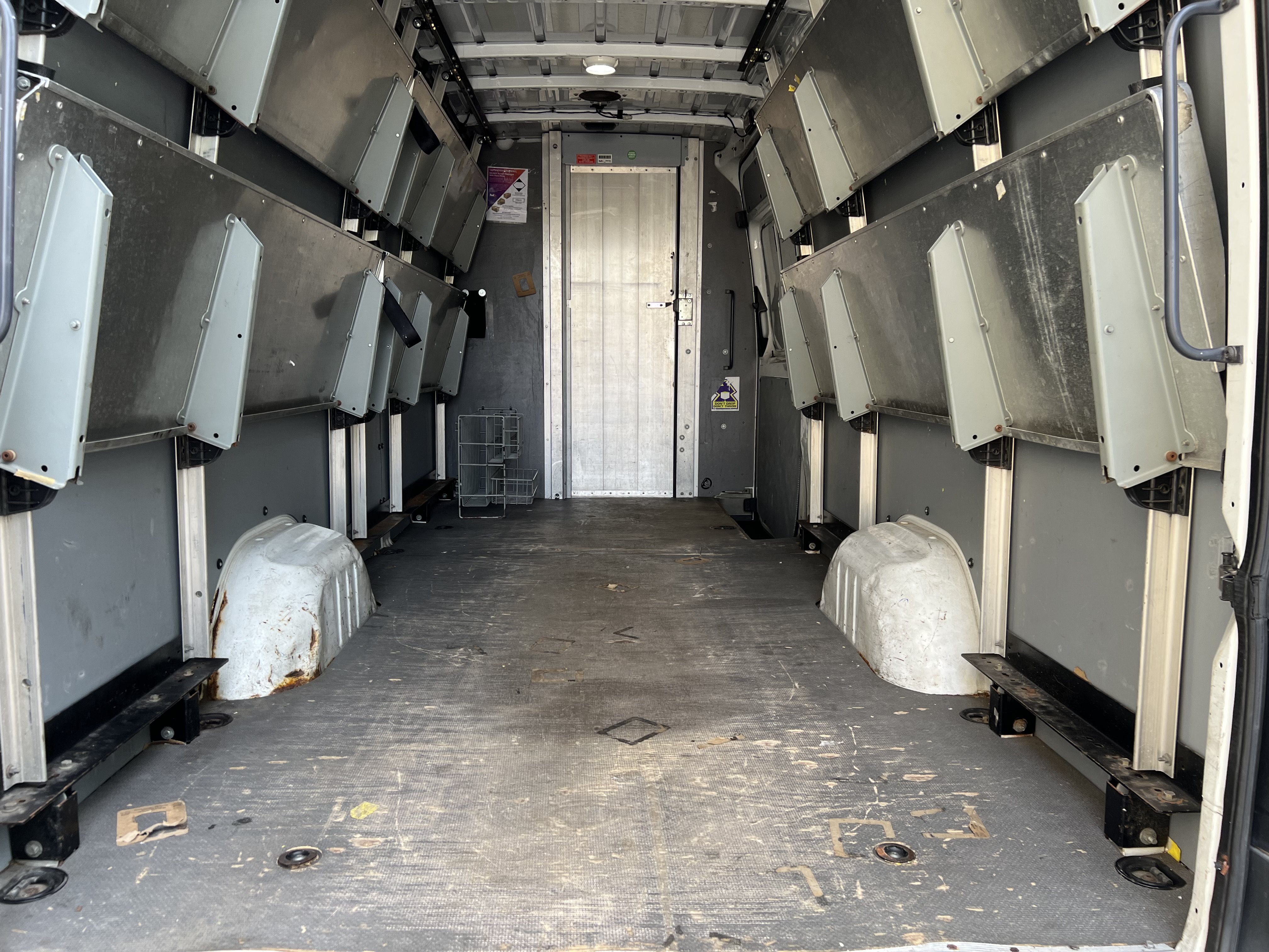 Used 2011 Mercedes-Benz Sprinter 2500 image 23