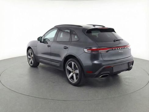 Used 2022 Porsche Macan Base image 33