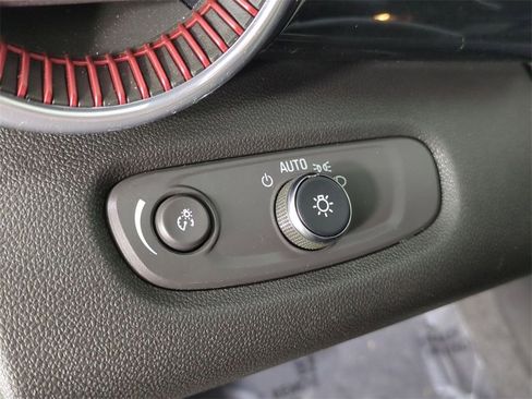 Certified 2024 Chevrolet Trax RS w/ Driver Confidence Package image 17