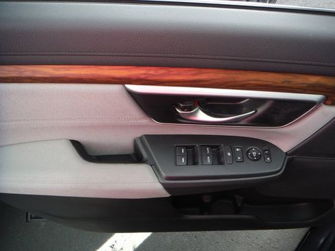 Used 2018 Honda CR-V EX image 15