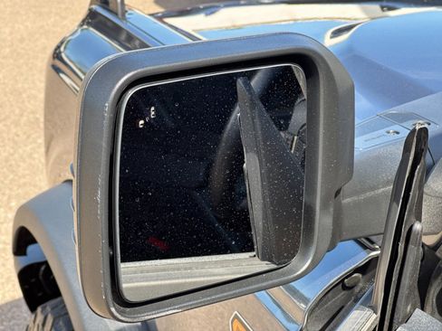 Used 2025 Ford Bronco Badlands image 32