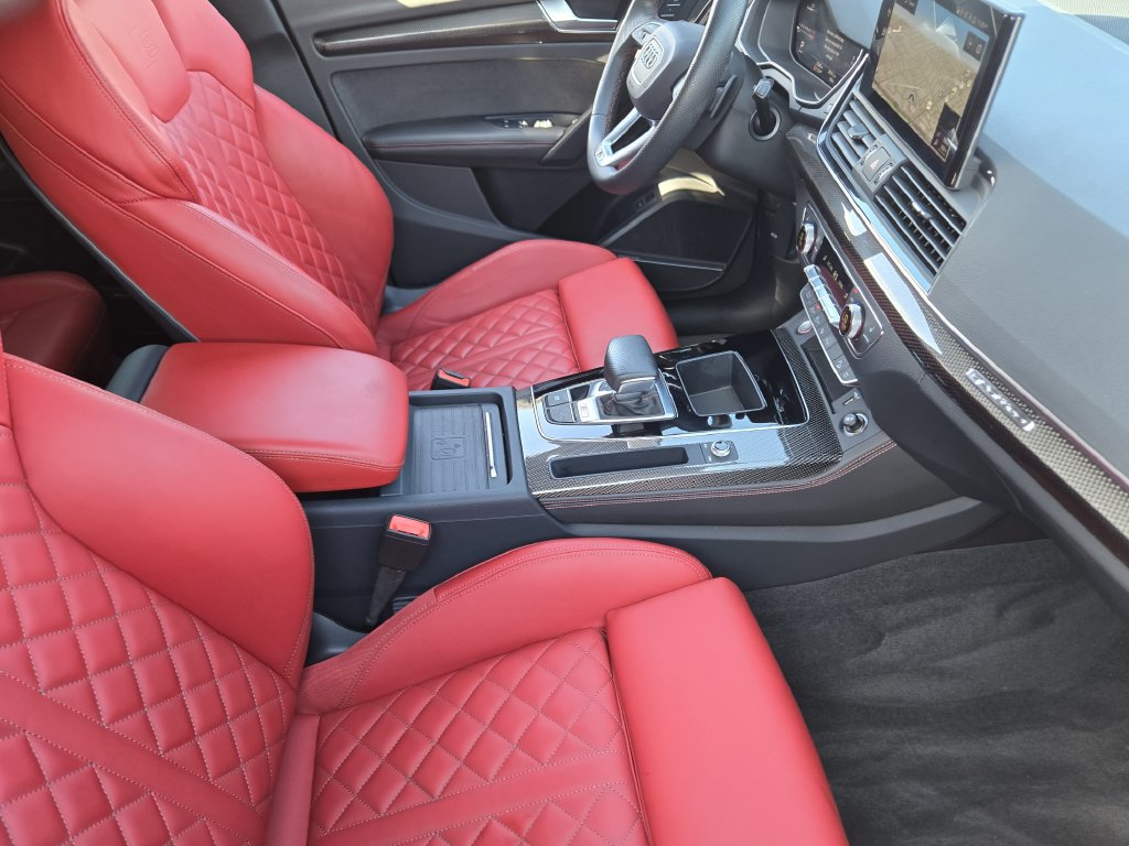 Used 2024 Audi SQ5 Prestige AWD/4WD image 17