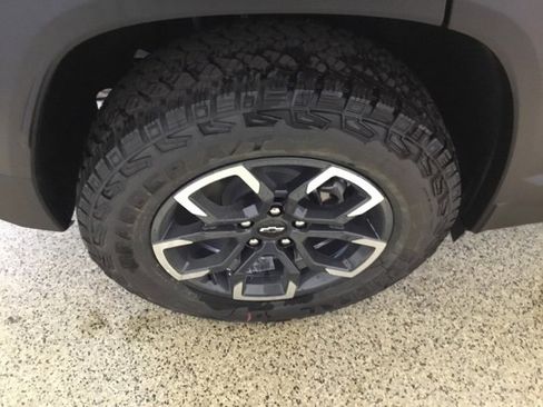 New 2026 Chevrolet Equinox ACTIV w/ Convenience Package III image 21