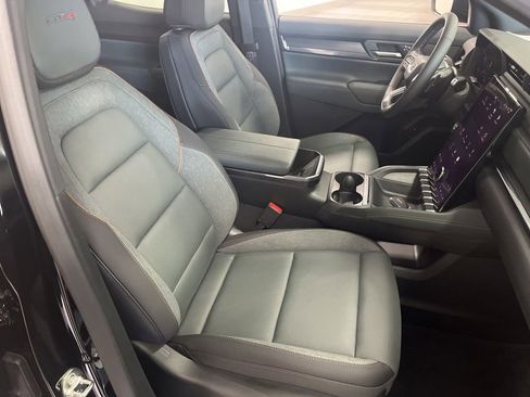 Used 2026 GMC Terrain AT4 w/ Convenience Package III AWD/4WD image 14