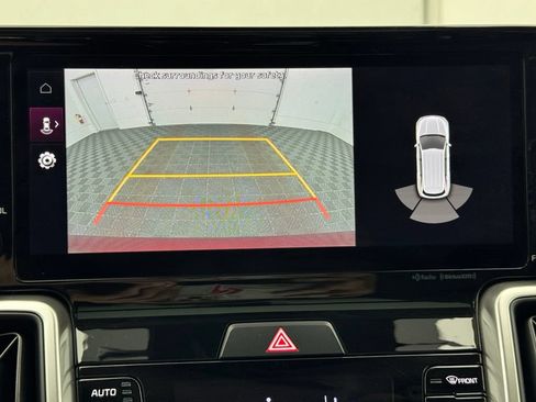 Used 2022 Kia Sorento S w/ Panoramic Sunroof Package AWD/4WD image 4