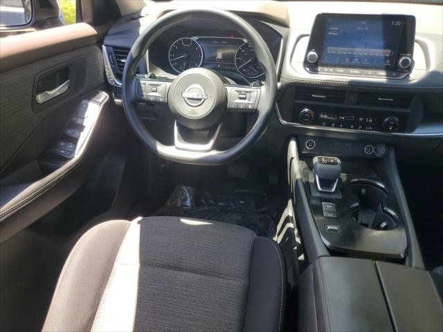 Used 2023 Nissan Rogue SV FWD image 13