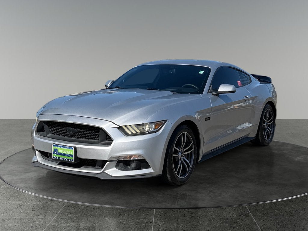 Used 2017 Ford Mustang GT Premium w/ Equipment Group 401A RWD image 4