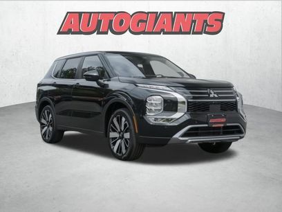 New 2025 Mitsubishi Outlander SE