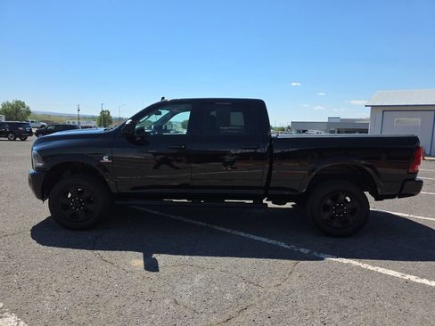 Used 2015 RAM 2500 Laramie w/ Black Appearance Group AWD/4WD image 3