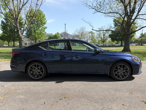 Used 2022 Nissan Altima 2.5 S FWD image 32
