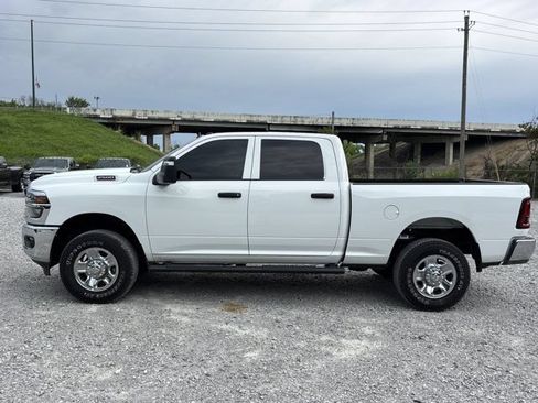 Used 2026 RAM 2500 Tradesman AWD/4WD image 9