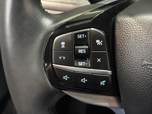 Used 2025 Ford Explorer Platinum w/ Ultimate Package AWD/4WD image 25