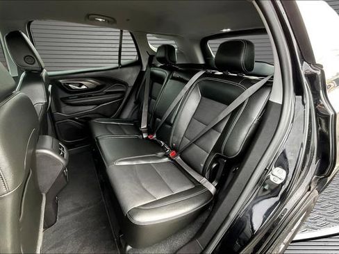 Used 2024 GMC Terrain SLT AWD/4WD image 22