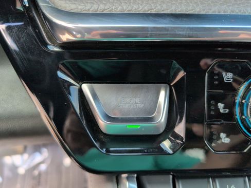 Used 2025 GMC Sierra 2500 Denali AWD/4WD image 21