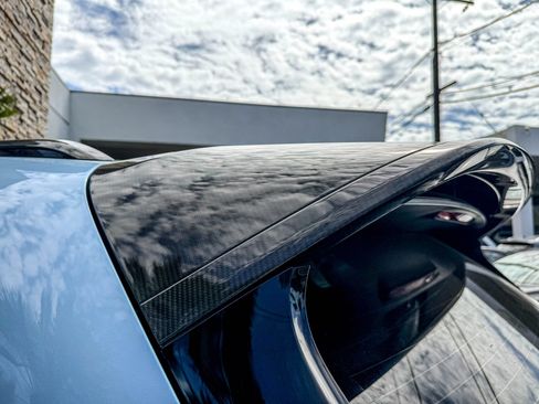 Used 2022 Bentley Bentayga AWD/4WD image 18