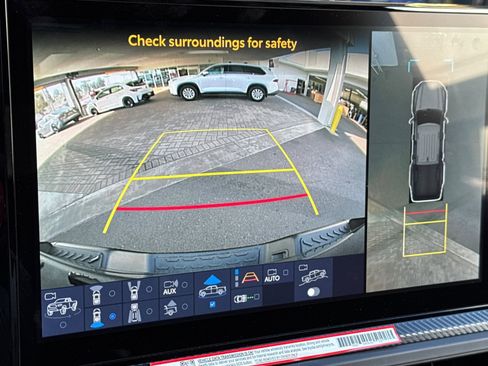 Certified 2025 Toyota Tacoma TRD Pro image 25