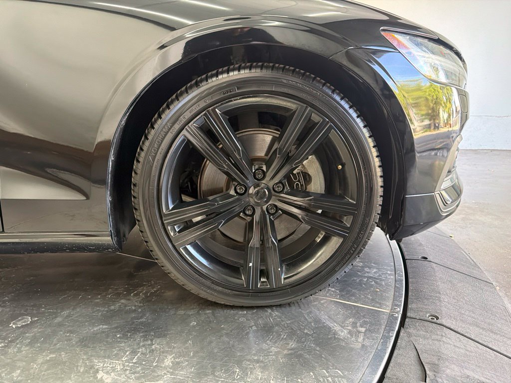 Used 2022 Volvo S60 B5 Inscription AWD/4WD image 9