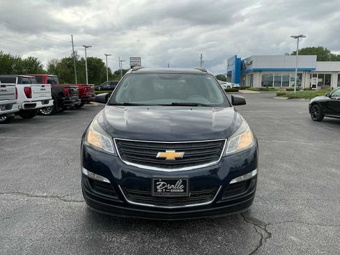 Used 2017 Chevrolet Traverse LS AWD/4WD image 2