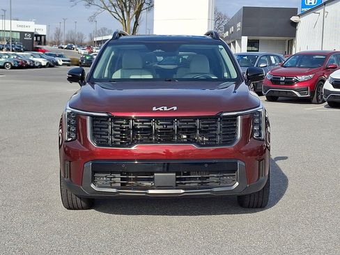 Certified 2024 Kia Sorento SX image 2