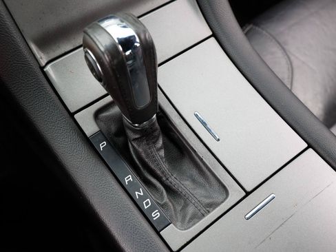 Used 2013 Ford Taurus SEL FWD image 31